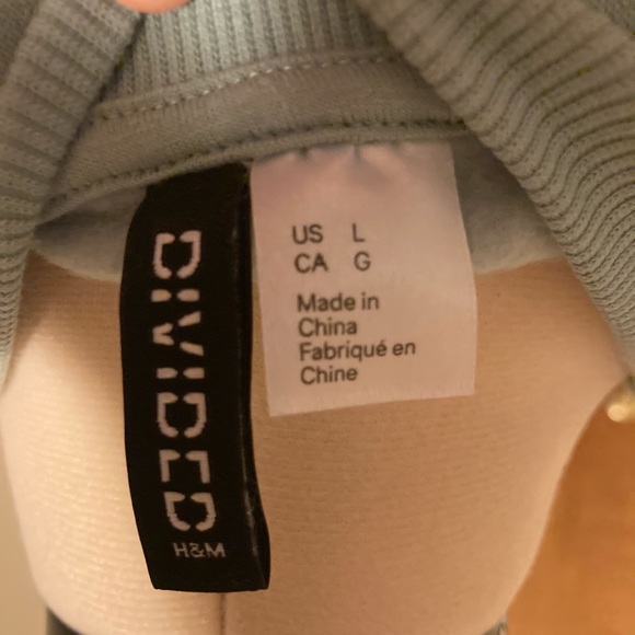 H&M Mint semi crop Cotton-Blend Sweatshirt - Picture 2 of 4